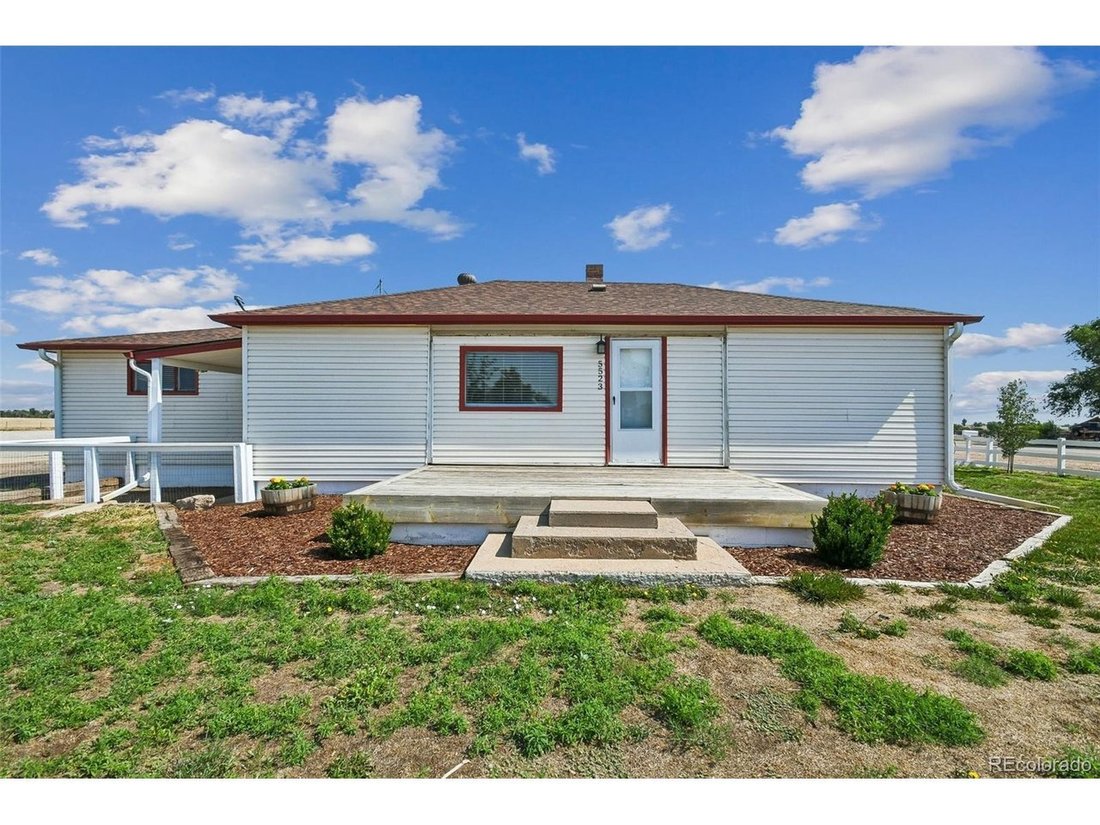 Fort Lupton, Colorado, United States 1 - 18270300