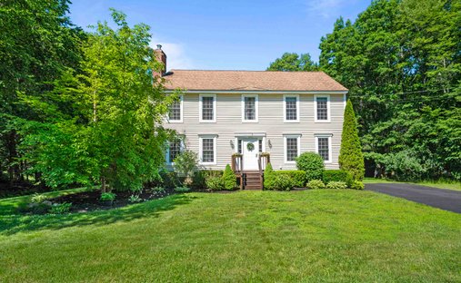 House in Kensington, New Hampshire, United States 1
