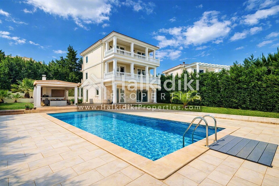 Villa in Pallini Municipal Unit, Macedonia and Thrace, Greece 1 - 11865157