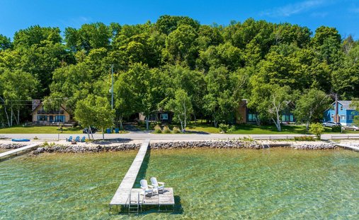 House in Frankfort, Michigan, United States 1