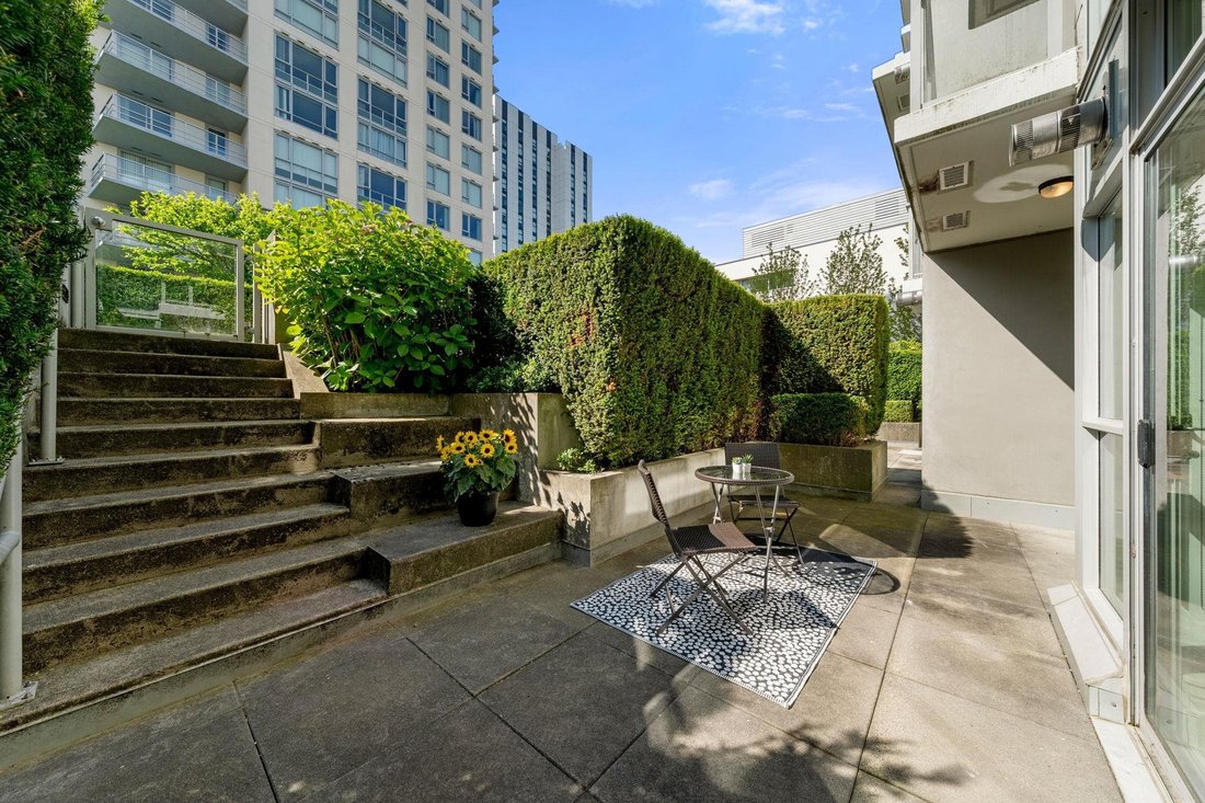 Condo in University Endowment Lands, British Columbia, Canada 1 - 18275507