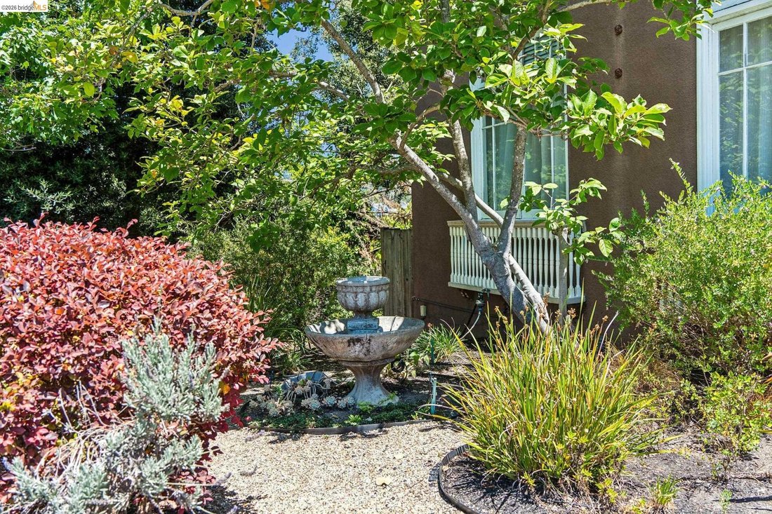 Apartment in Oakland, California, United States 2 - 18274498