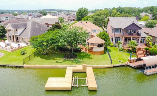 House in Montgomery, Texas, United States 1