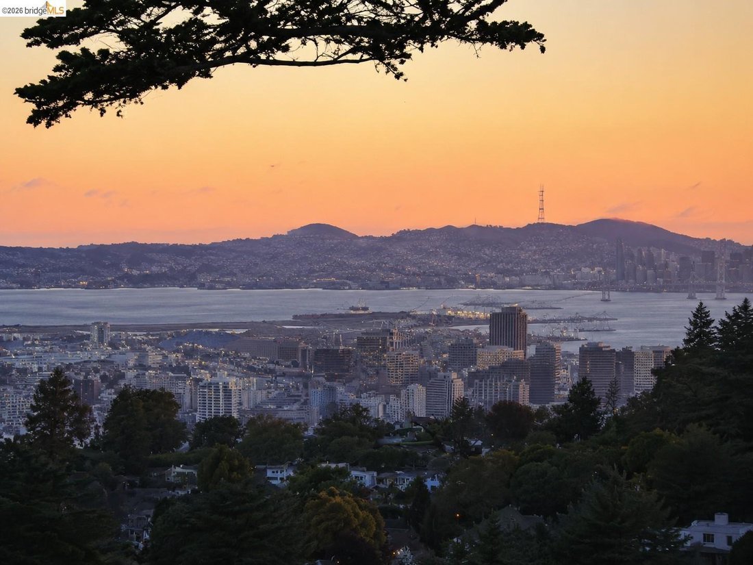 House in Oakland, California, United States 1 - 18148184