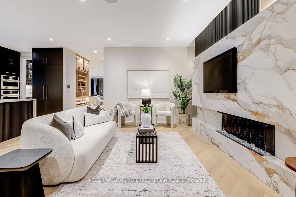 House in Toronto, Ontario, Canada 5 - 18274867