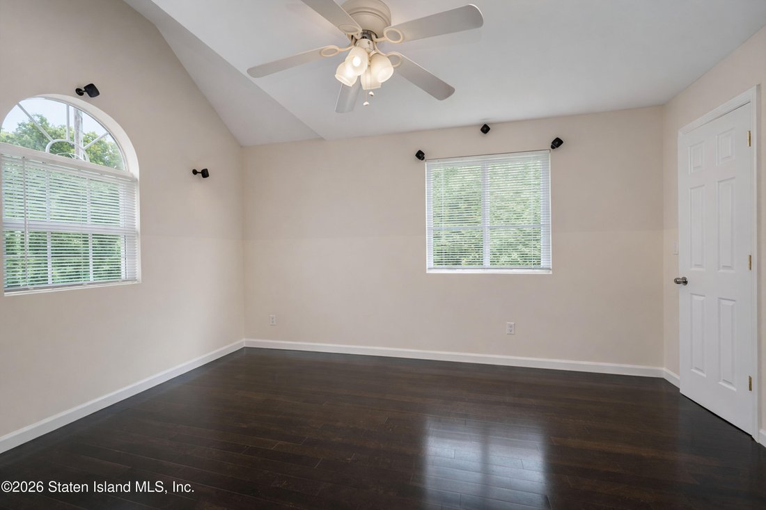 House in New York, New York, United States 3 - 18270608