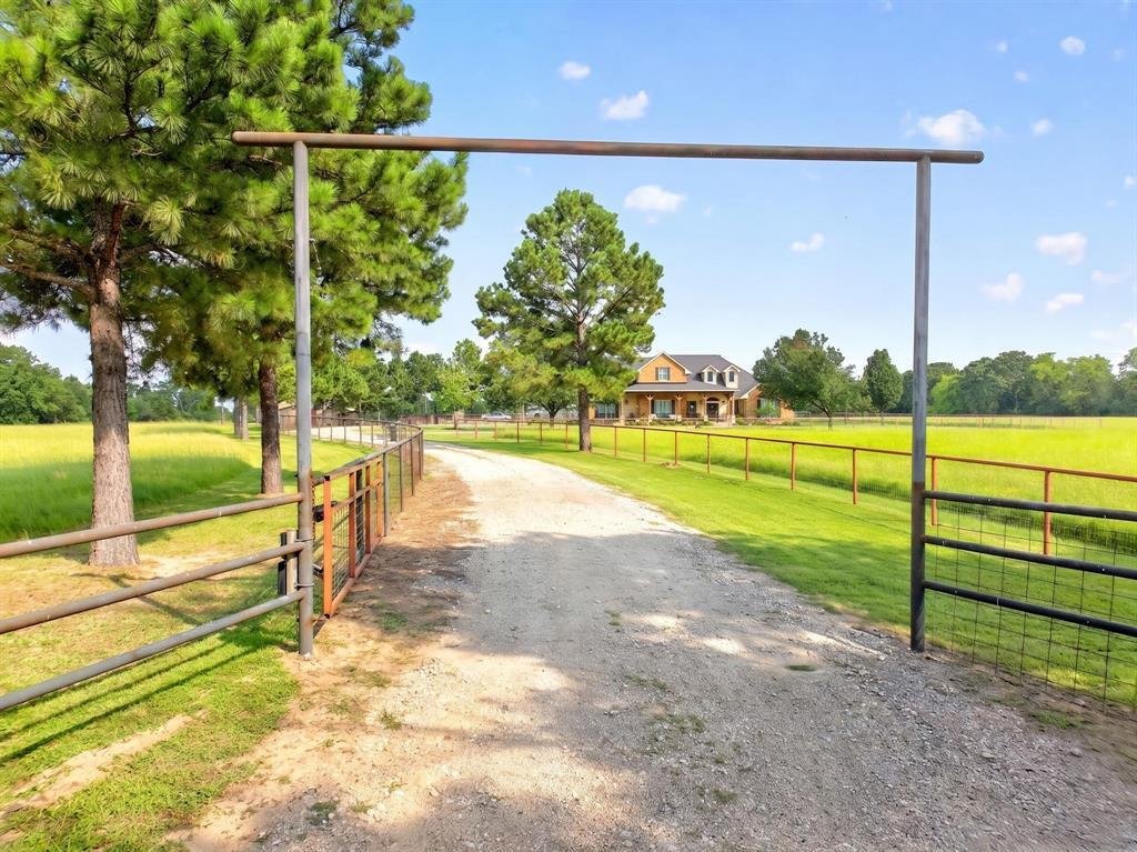 House in Edgewood, Texas, United States 2 - 18270843