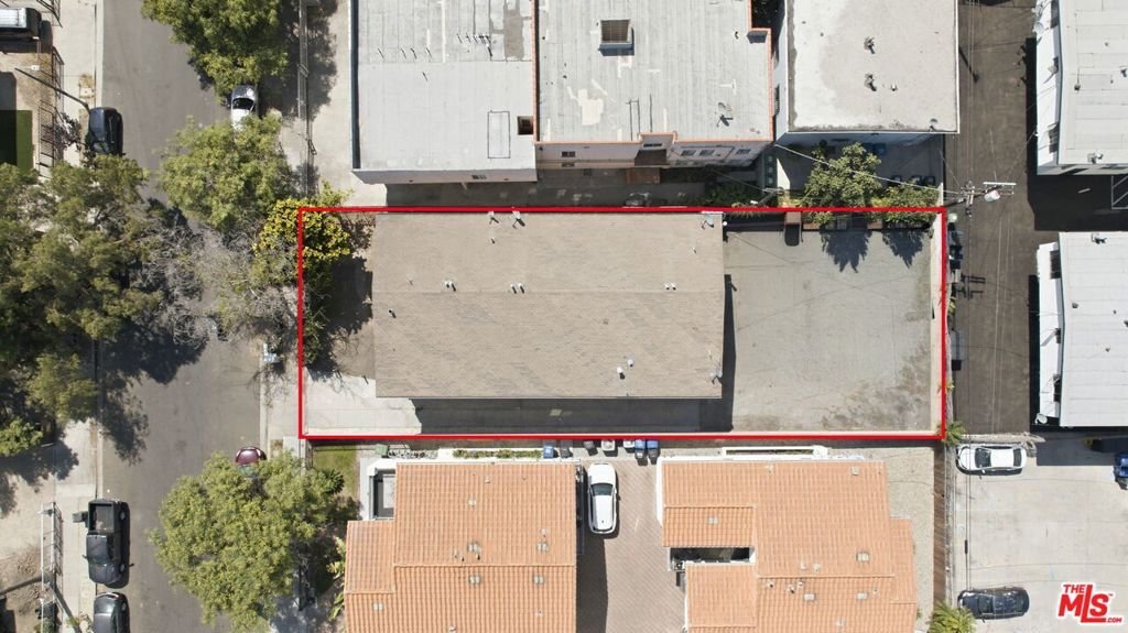 Los Angeles, California, United States 5 - 18273844