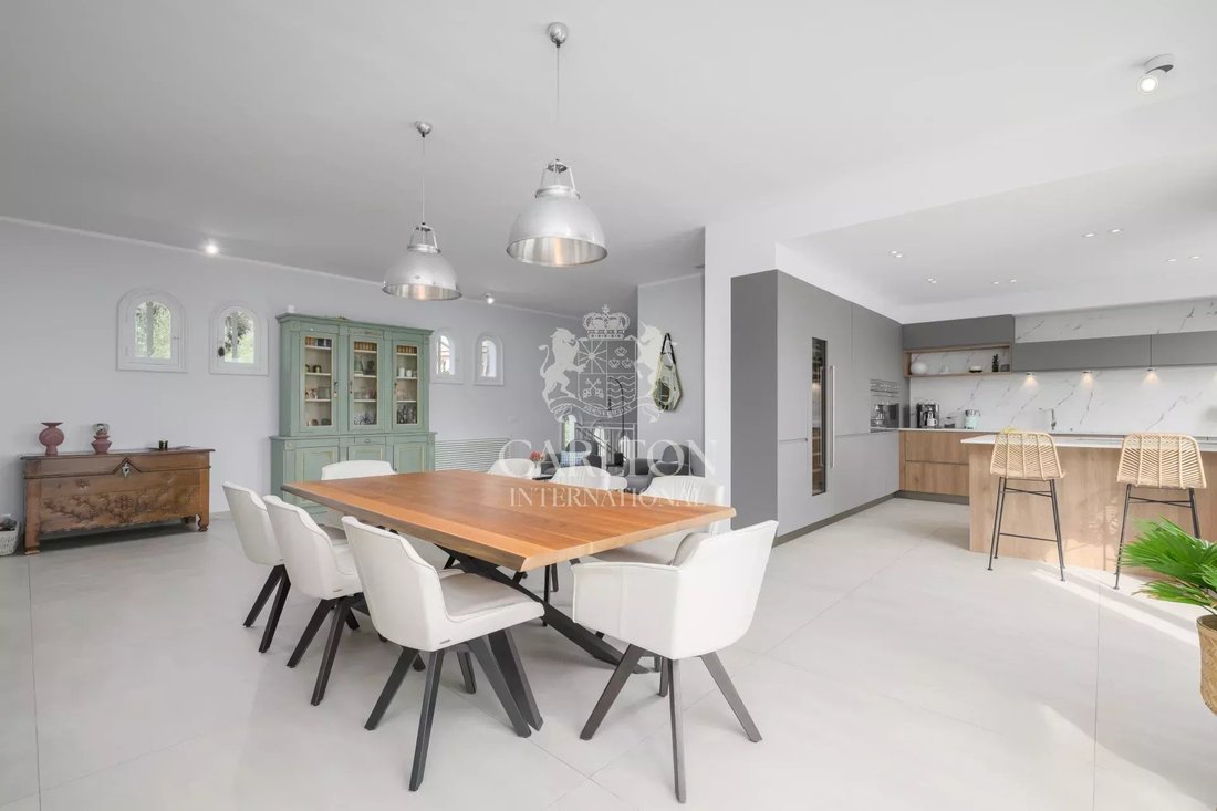 Villa in La Roquette-sur-Siagne, Provence-Alpes-Côte d'Azur, France 4 - 15295698