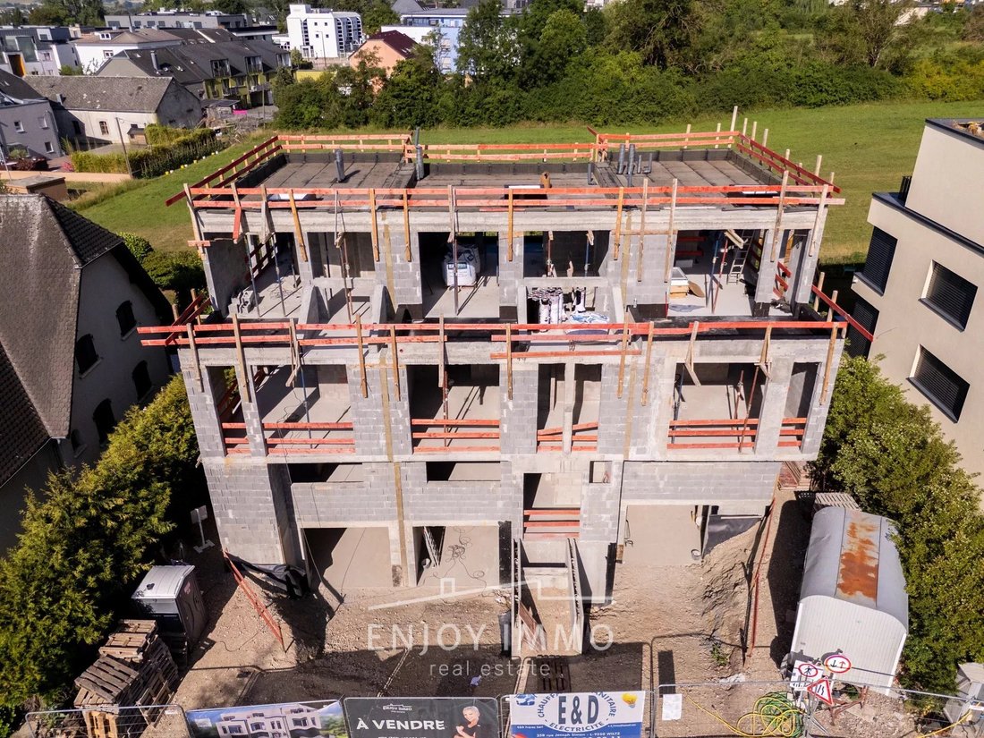 Townhouse in Strassen, Luxembourg District, Luxembourg 2 - 17335480