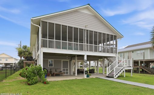 Haus in Topsail Beach, North Carolina, Vereinigte Staaten 1