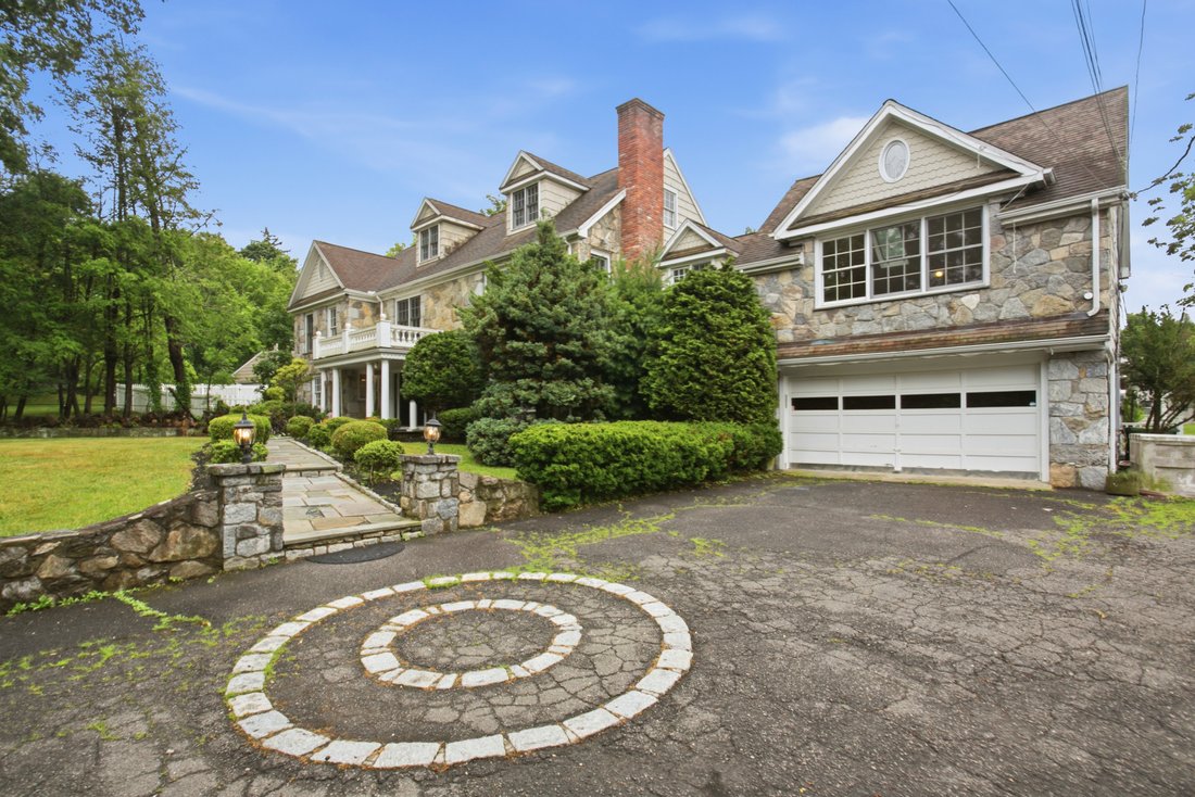 House in Stamford, Connecticut, United States 4 - 18272701