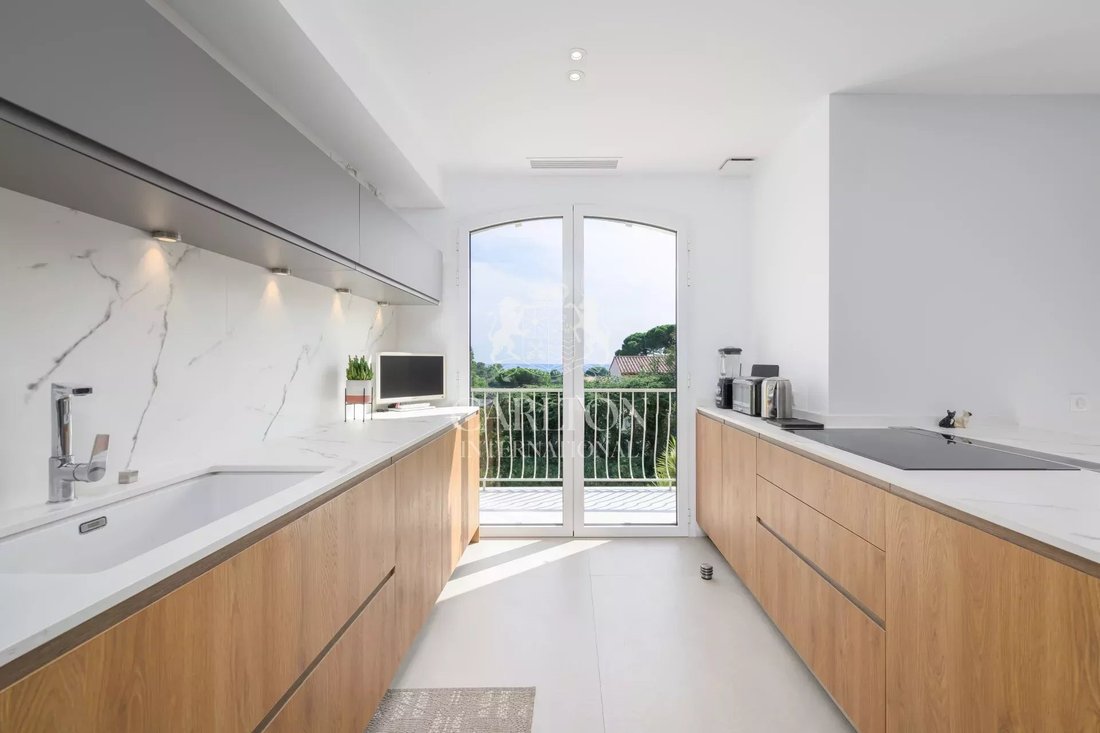 Villa in La Roquette-sur-Siagne, Provence-Alpes-Côte d'Azur, France 5 - 15295698