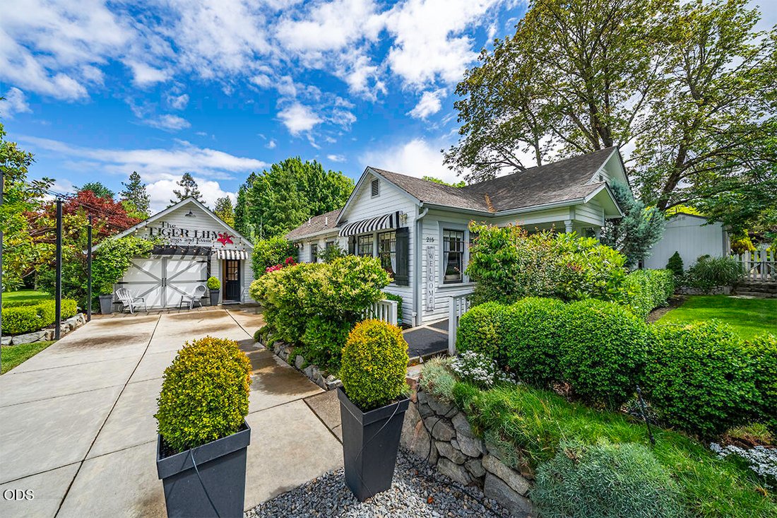 House in Applegate, Oregon, United States 1 - 18273123