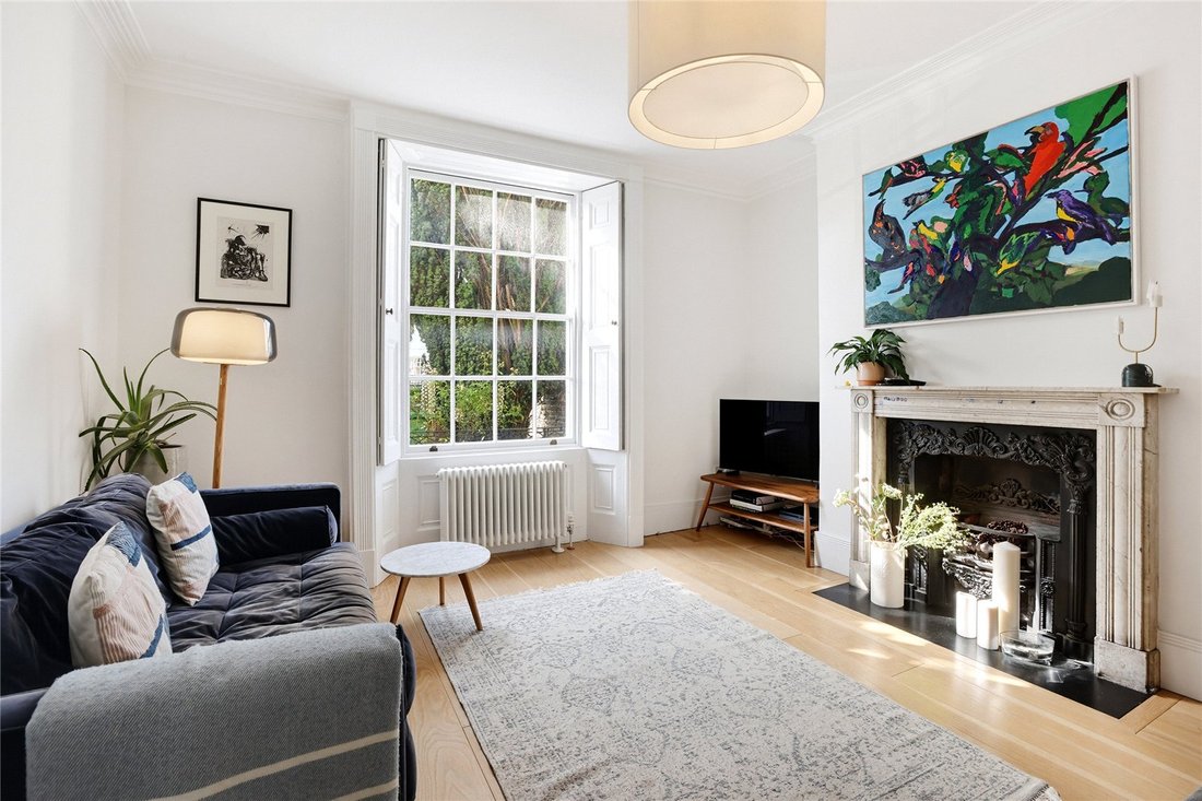 House in Hampstead, Camden, England 3 - 13941542