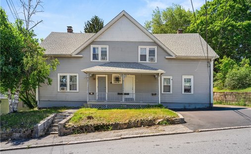 Apartment in West Warwick, Rhode Island, United States 1
