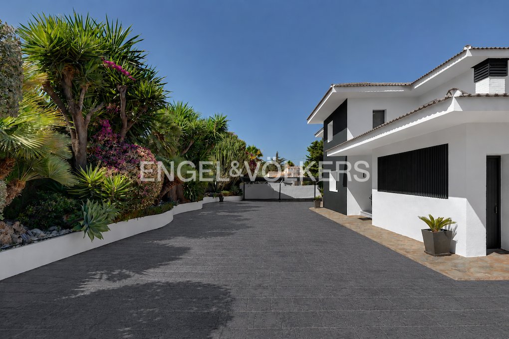 Villa in Calp / Calpe, Valencian Community, Spain 4 - 10831778