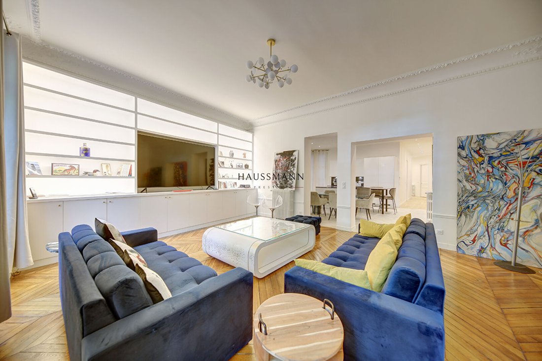 Apartment in Saint Philippe du Roule, Paris 8e Arrondissement, Paris 2 - 18275616