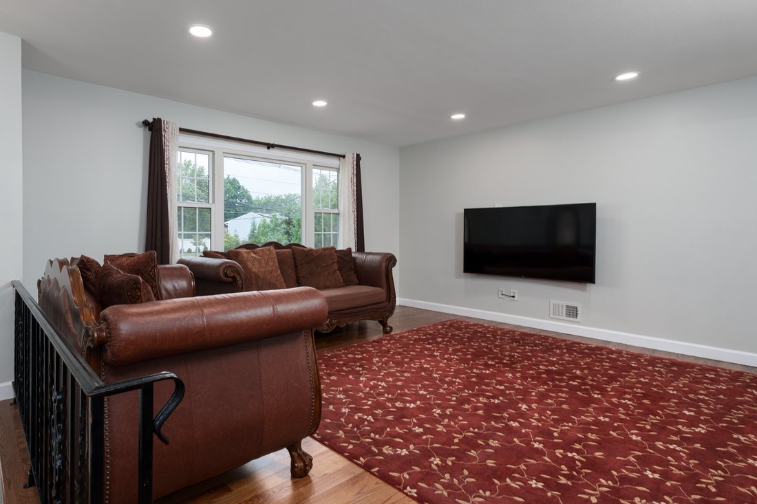 House in Metuchen, New Jersey, United States 4 - 18272405