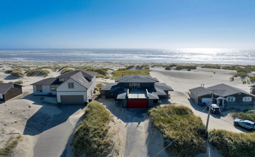 House in Waldport, Oregon, United States 1