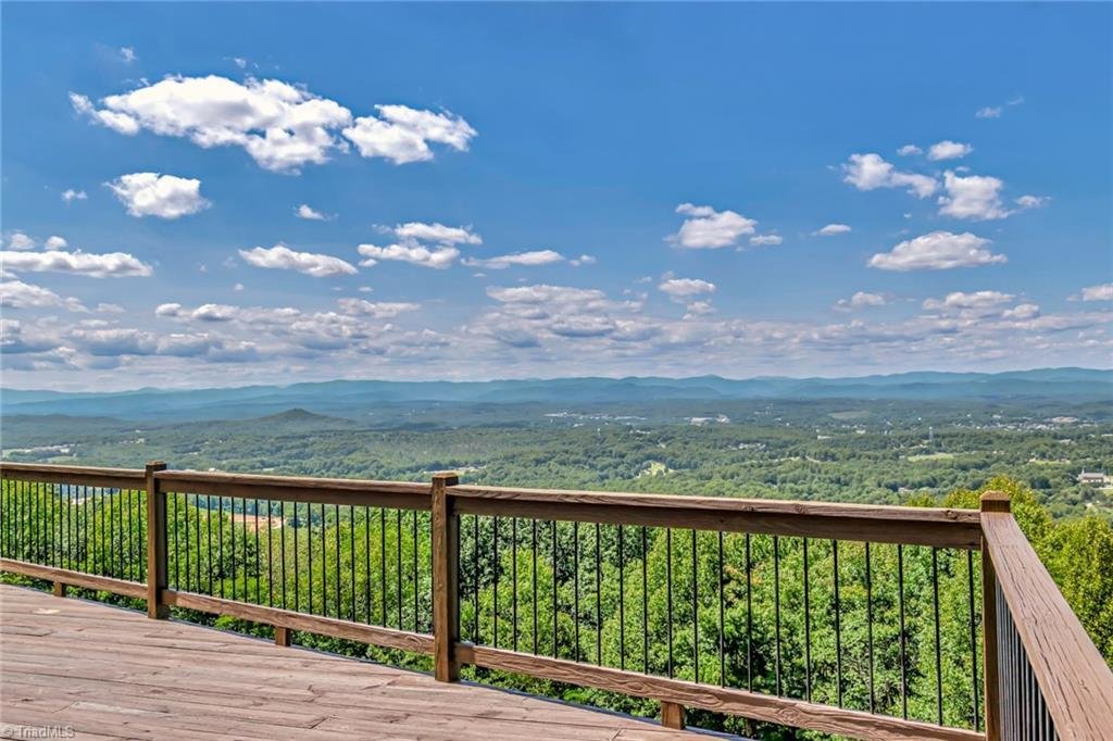House in Wilkesboro, North Carolina, United States 1 - 16938851