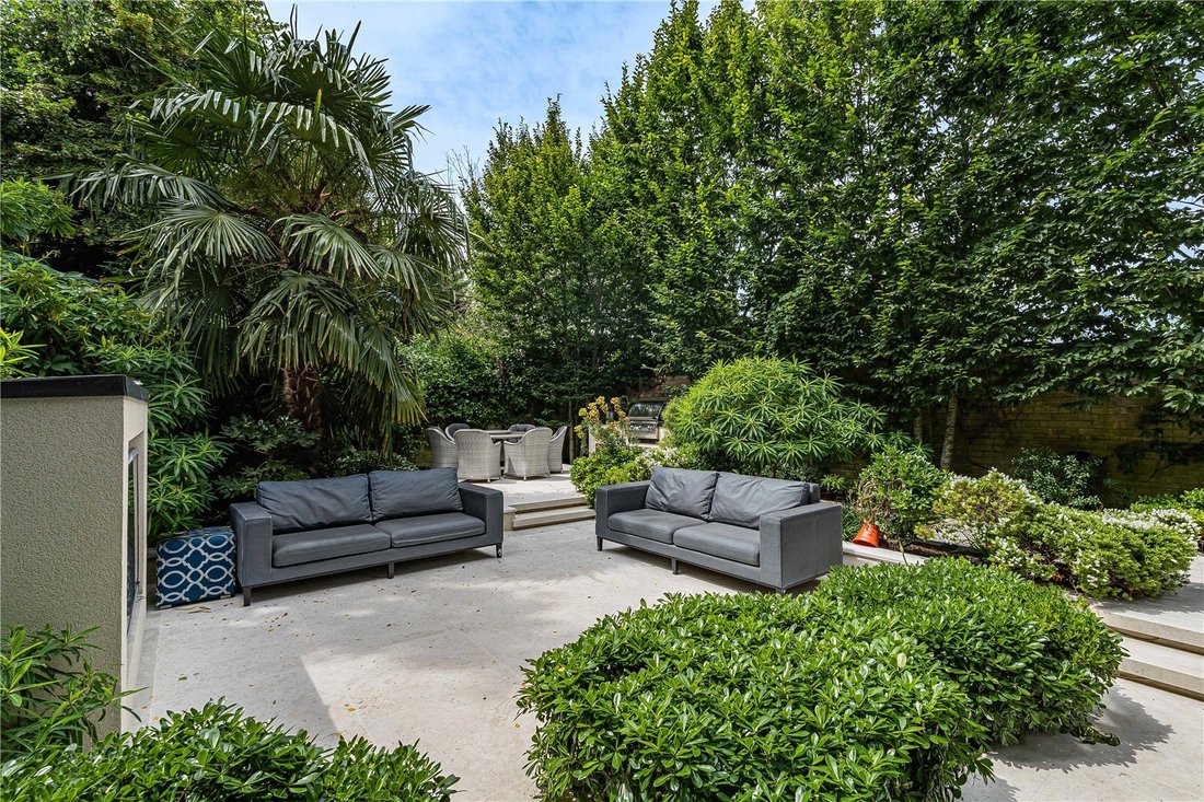 House in Ealing (London Borough of Ealing), Ealing, England 5 - 18270266