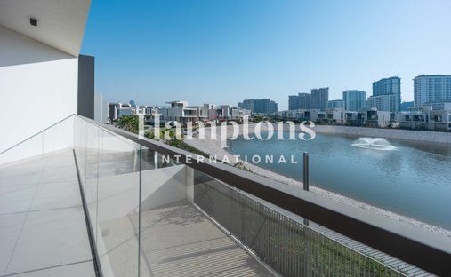 Villa in Hadaeq Sheikh Mohammed Bin Rashid, Dubai, United Arab Emirates 1