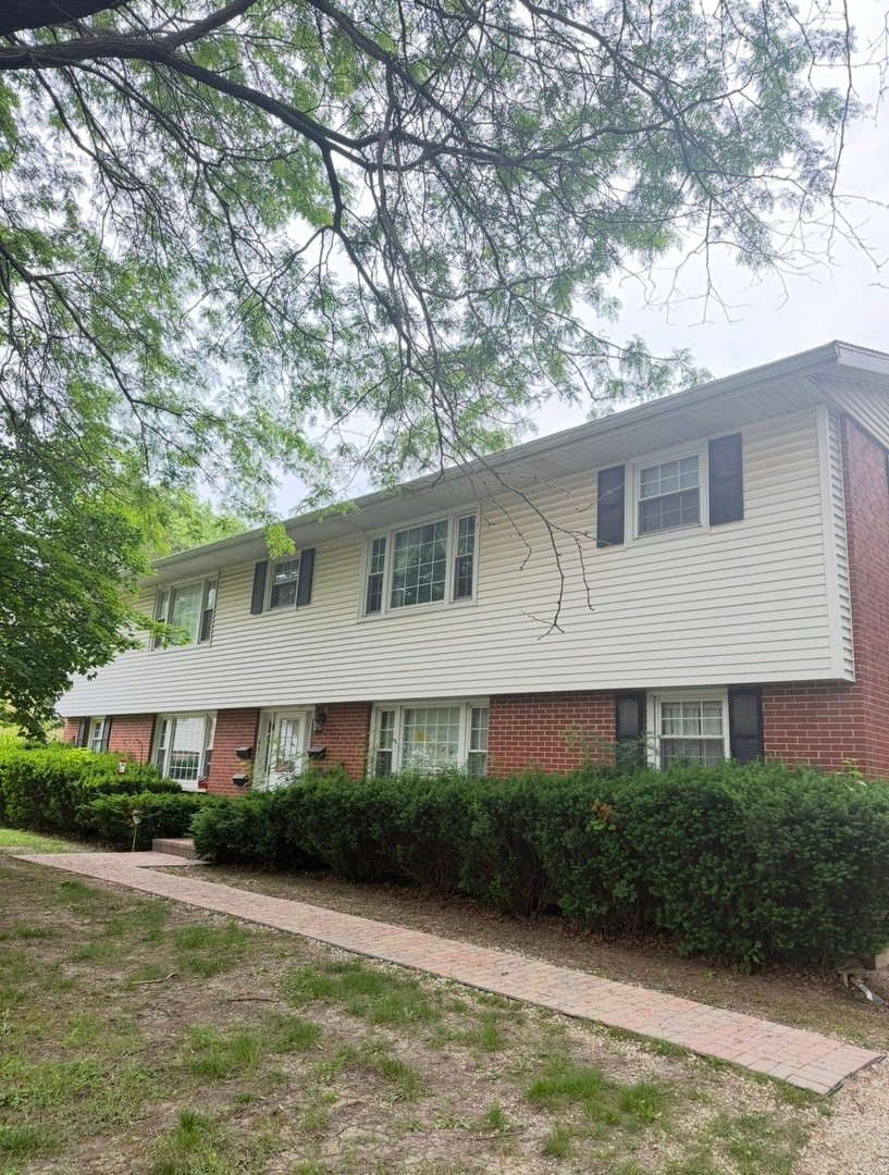 Geneva, Illinois, United States 1 - 18273871