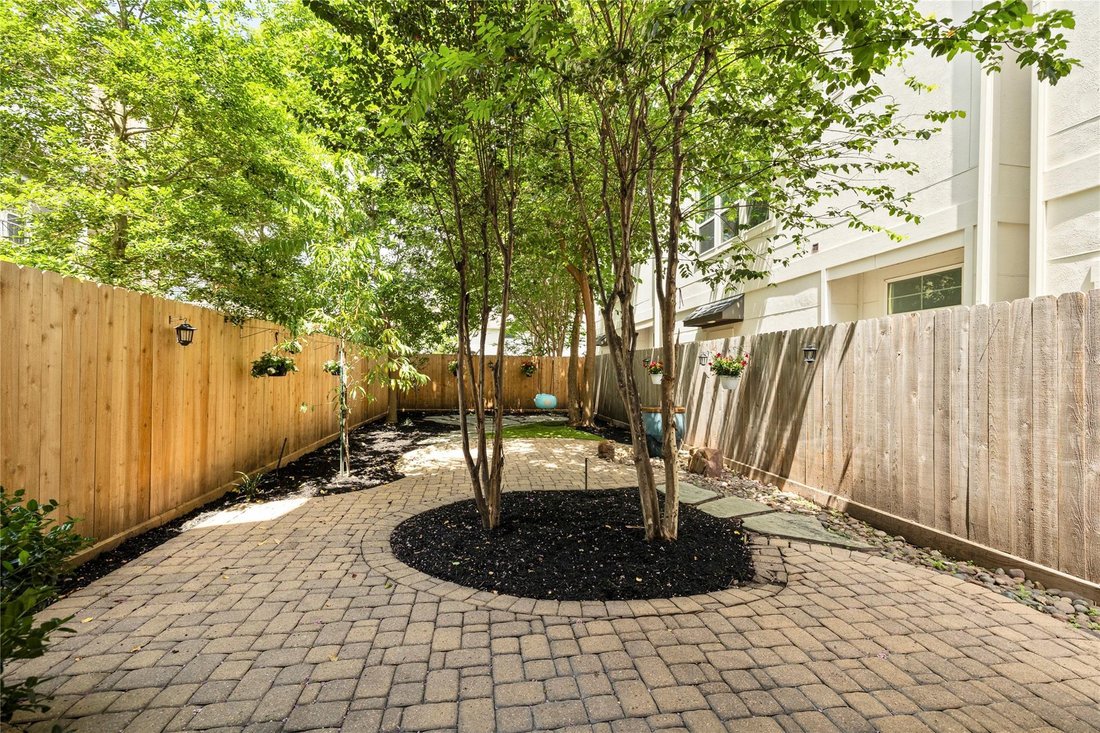 House in Houston, Texas, United States 4 - 18270793