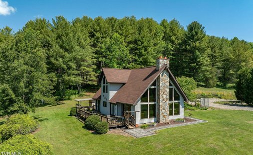 House in Mountain City, Tennessee, United States 1