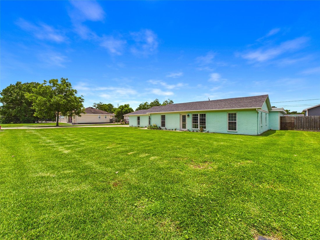 House in Kemah, Texas, United States 5 - 18275044