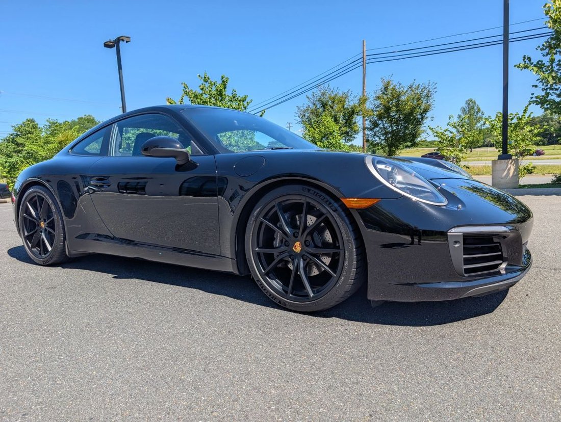 Coupe in Ashburn, VA, United States 2 - 18275870