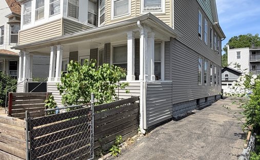 Apartment in Bridgeport, Connecticut, United States 1
