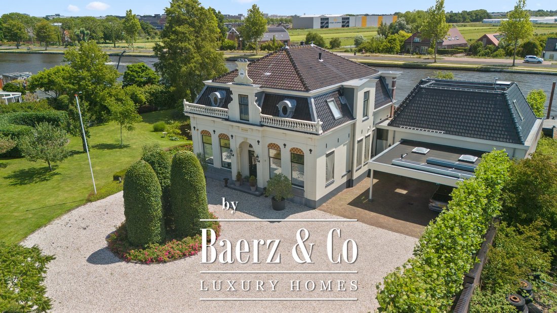 Villa in Koudekerk aan den Rijn, South Holland, Netherlands 1 - 18270734