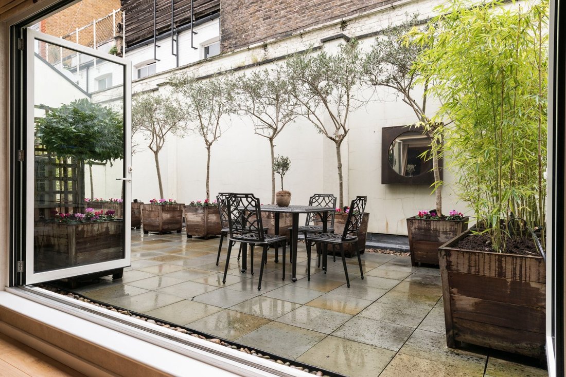 Apartment in Brompton, Kensington And Chelsea, England 3 - 18270879