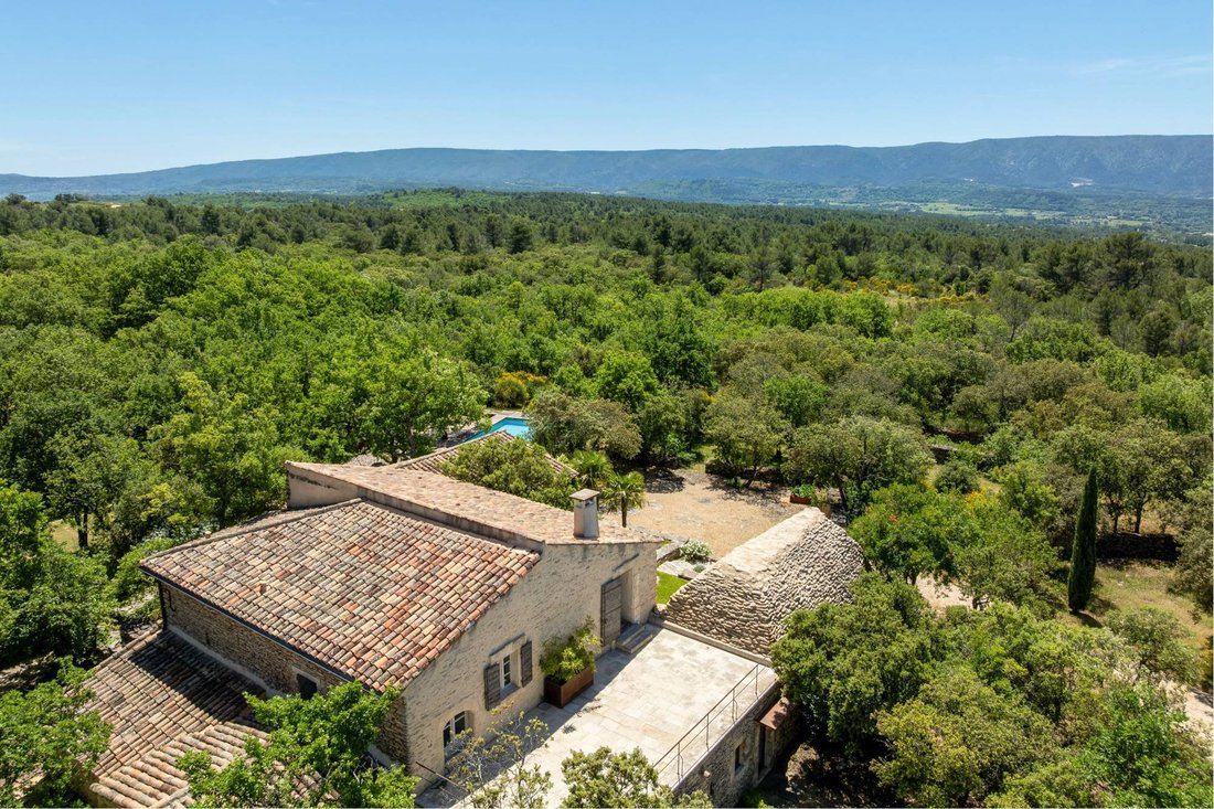 House in Gordes, Provence-Alpes-Côte d'Azur, France 1 - 18273975