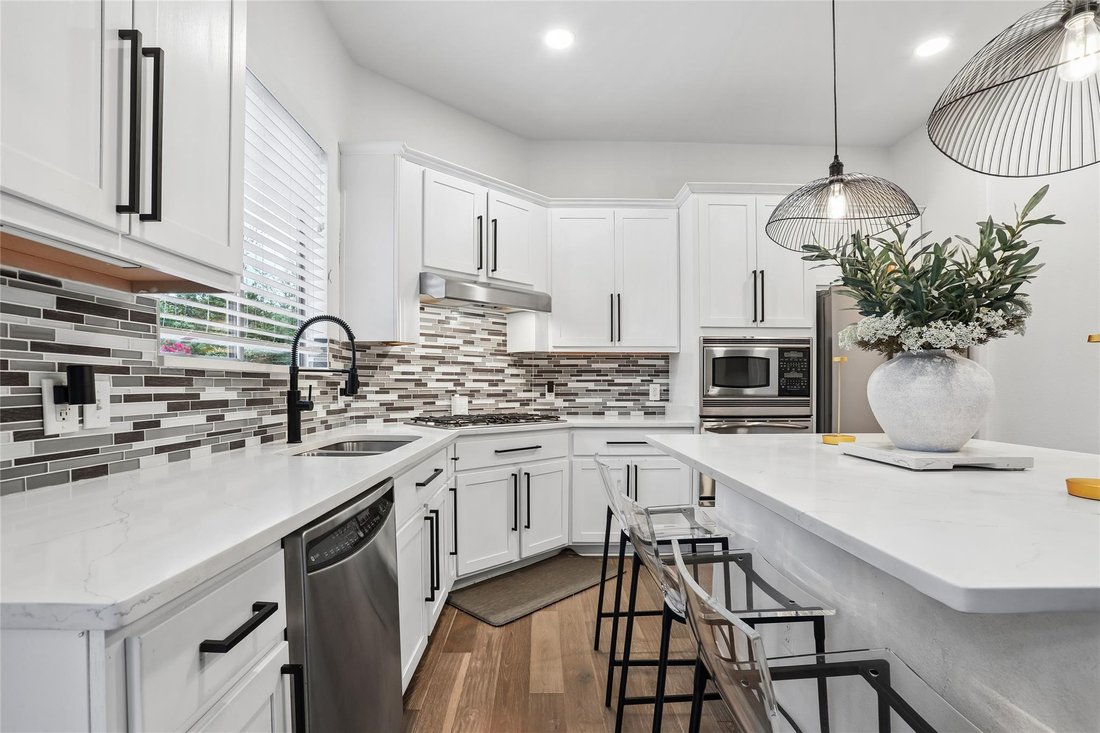 Condo in Austin, Texas, United States 5 - 18274368