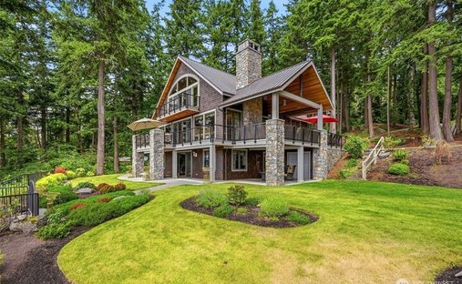 House in Camano, Washington, United States 1