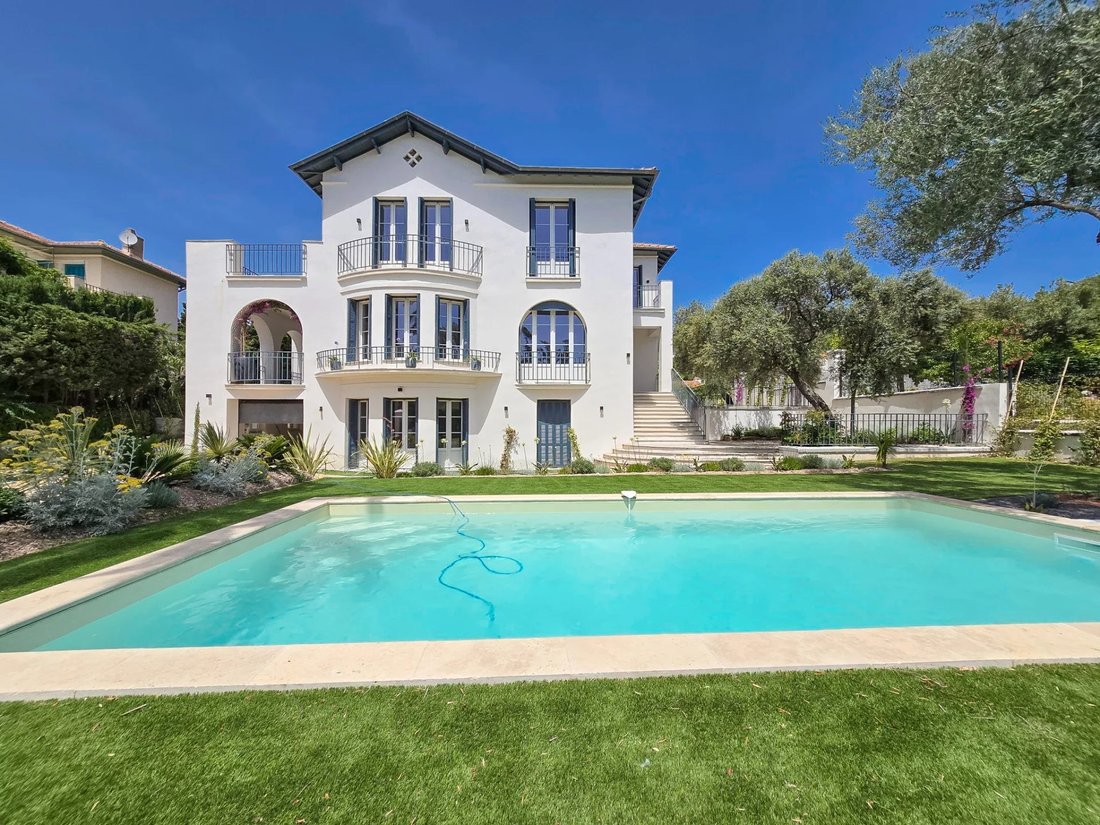 Villa in Saint-Raphaël, Provence-Alpes-Côte d'Azur, France 4 - 18273790