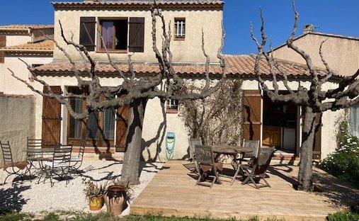 Villa in Six-Fours-les-Plages, Provence-Alpes-Côte d'Azur, France 1