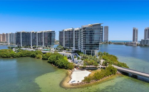 Condo in Golden Beach, Florida, United States 1