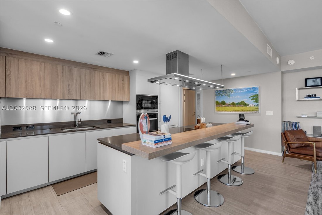 Condo in Miami, Florida, United States 4 - 18273758