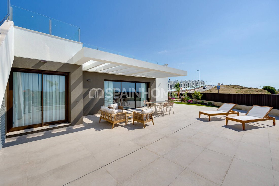 Villa in Mutxamel, Valencian Community, Spain 3 - 18275287
