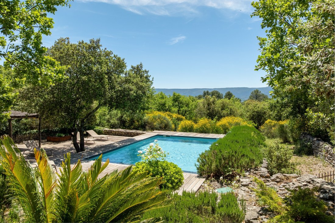 House in Gordes, Provence-Alpes-Côte d'Azur, France 3 - 18272973