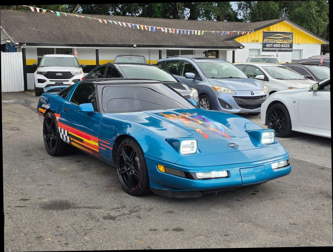 Coupe in Kissimmee, FL, United States 5 - 18275846