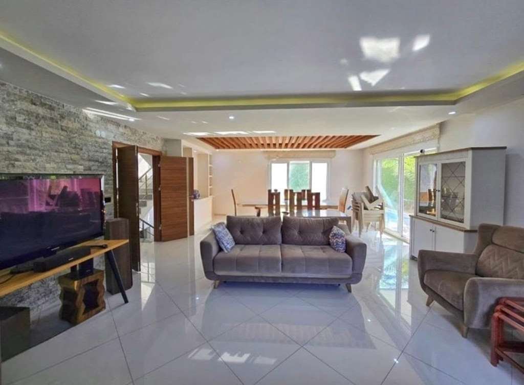 Villa in Kuşadası, Aydın, Turkey 4 - 18271508