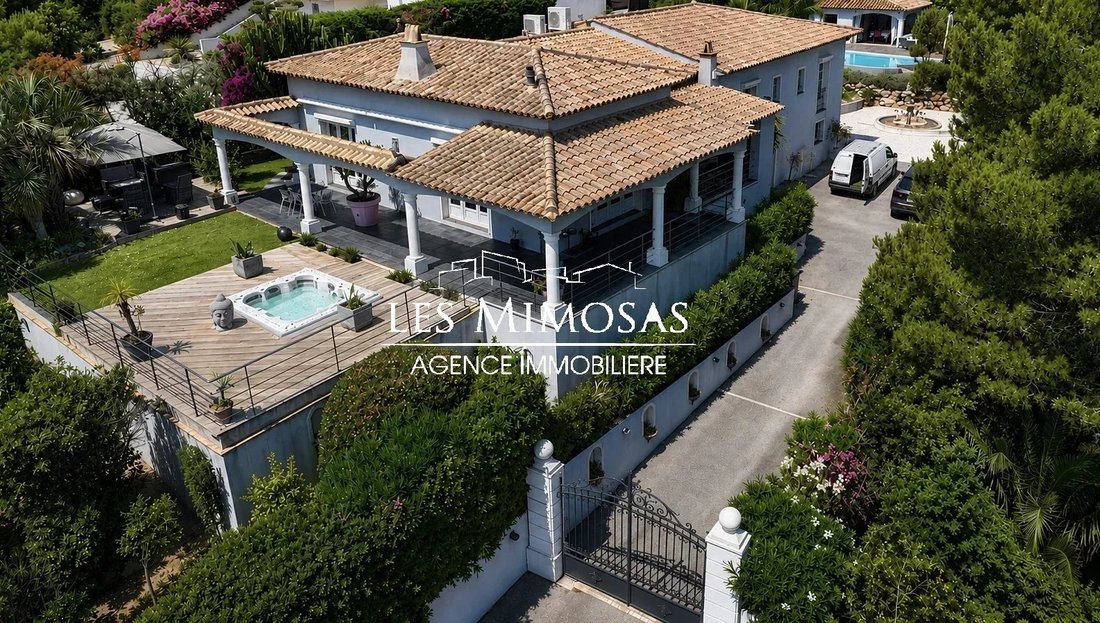 Villa in Frejus, Provence-Alpes-Côte d'Azur, France 4 - 18272075