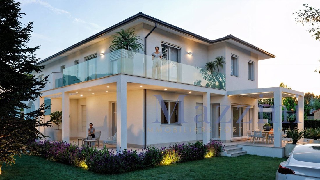 House in Center, Forte dei Marmi, Tuscany 1 - 18276118