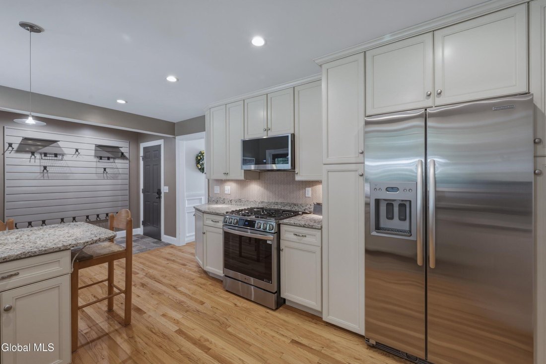House in Gansevoort, New York, United States 5 - 18274862
