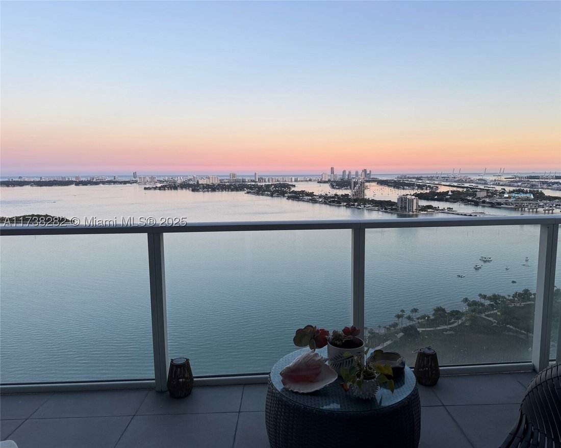 Condo in Miami, Florida, United States 3 - 18193523